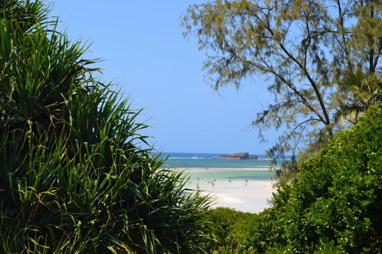 Watamu Beach Cottages B&B Екстериор снимка
