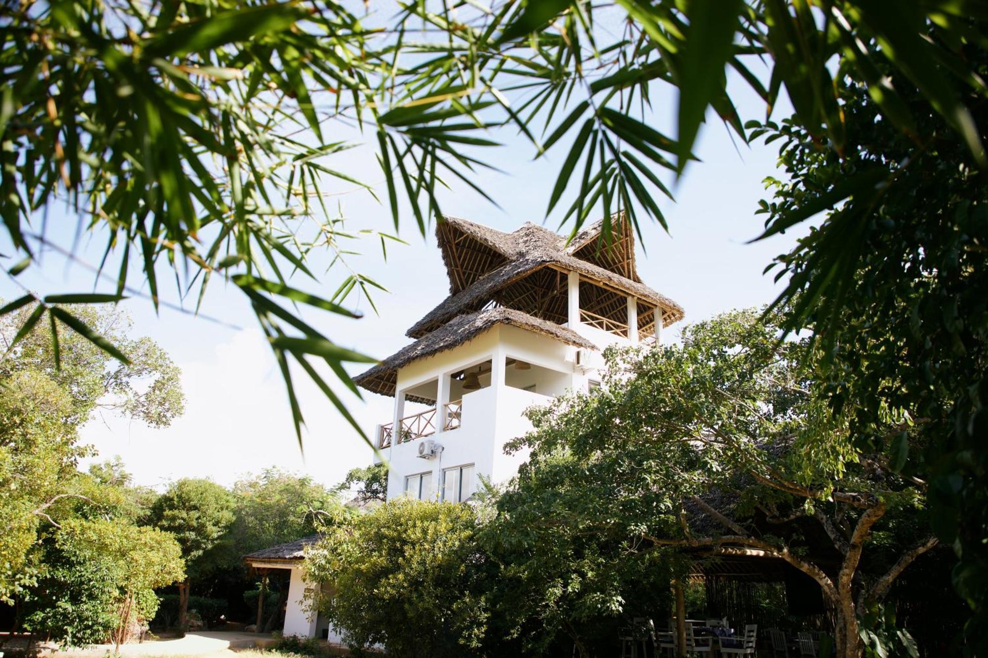 Watamu Beach Cottages B&B Екстериор снимка